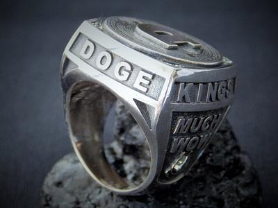 Exclusive #Dogecoin Ring / Men's Edition with 4 black Brilliants