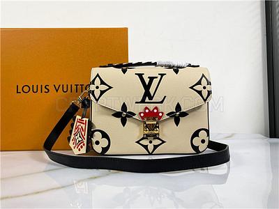 Louis Vuitton Crafty Pochette Metis Cream